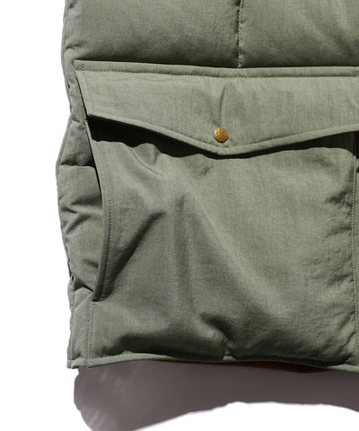 BEAMS PLUS NYLON OXFORD DOWN VEST OLIVE