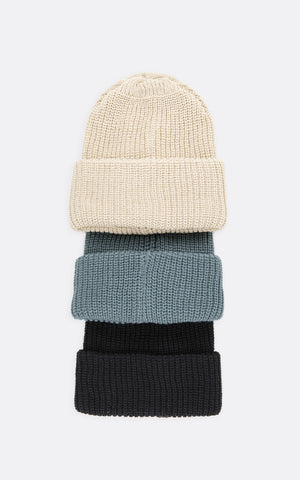 COZY CHUNKY BEANIE BLACK